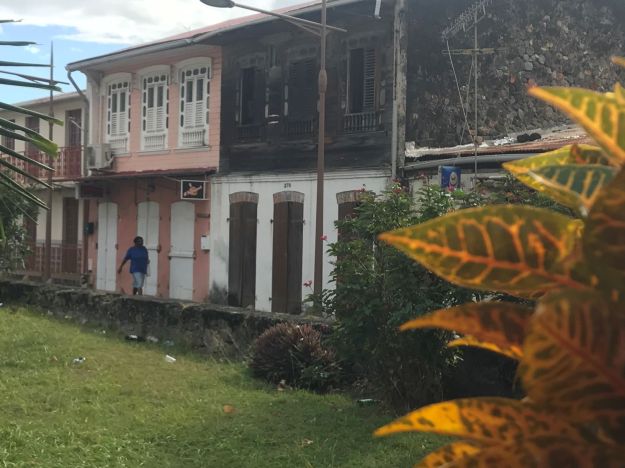 BuildingStPierre3.small